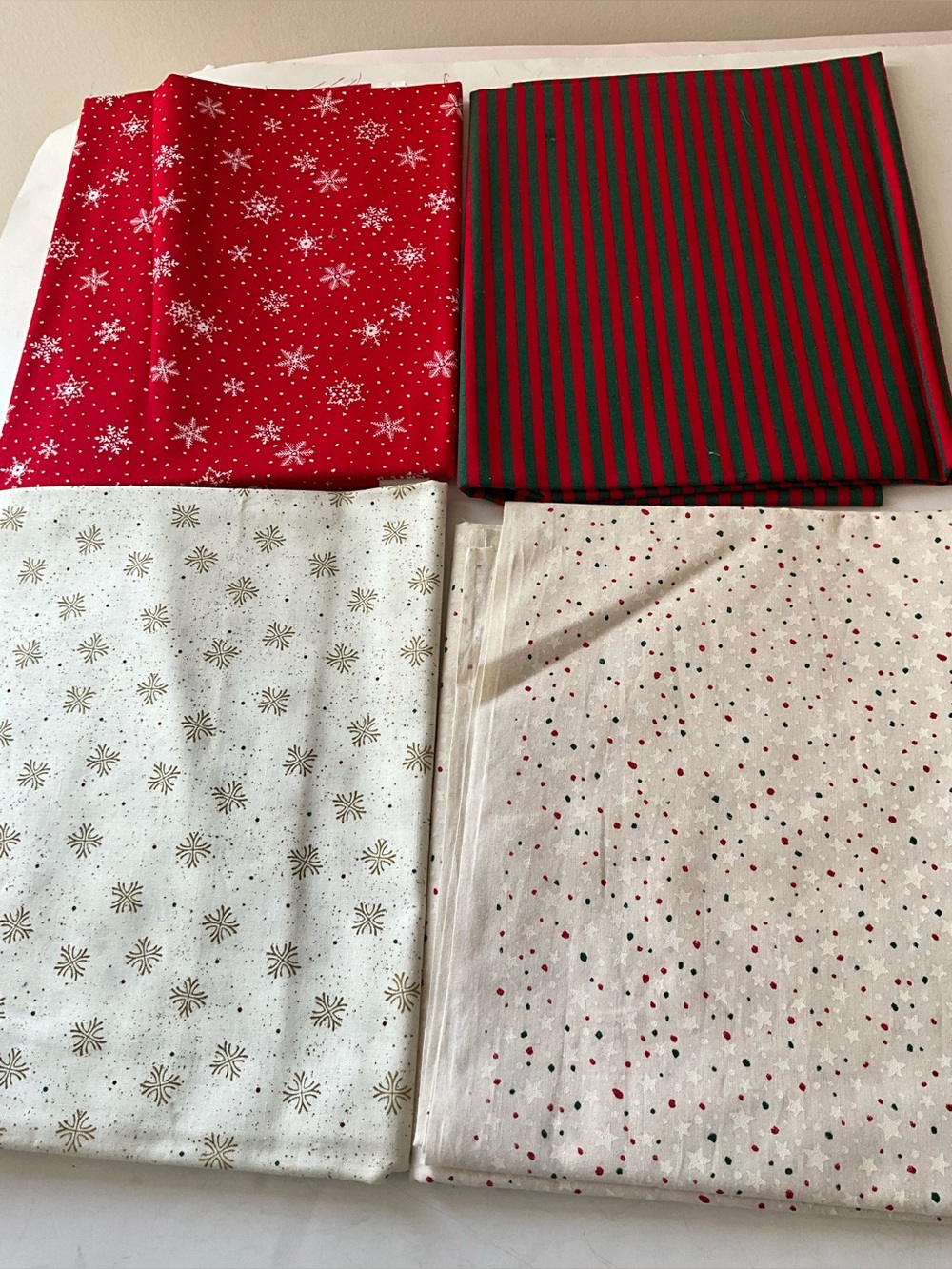 Holiday Winter Theme Quilting Sewing Crafts Fabric Lot Snowflake Red Green White